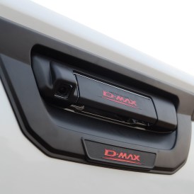 dmax-2020-tailgate-handle-with-camera22.jpg