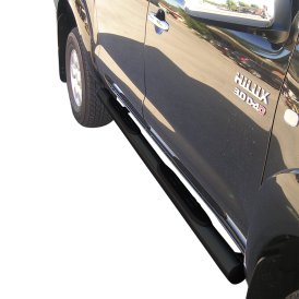 Schwellerrohre mit Kunststofftrittauflage Edelstahl sw 76mm am Toyota Hilux 2006 bis 2012 Double Cab