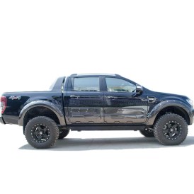 Kotflügelverbreiterungen K6 Offroad für den Ford Ranger ab 2015 Doka